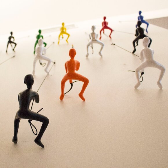 Climbing Man Home Decor Classic Wall-Art Sculpture | 1-Piece | Gold - Picture 5 of 5